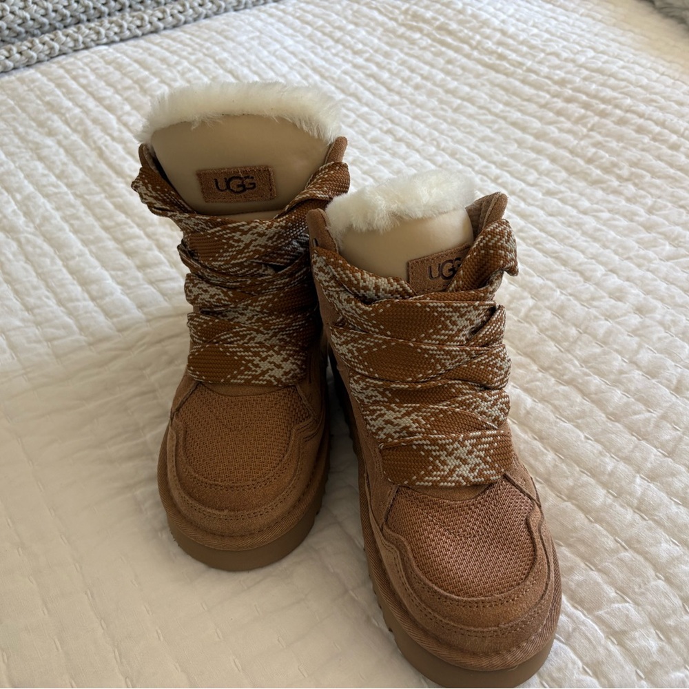NEW! Never worn. UGG Highmel Women's Chestnut Winter Boots - Picture 2 of 5